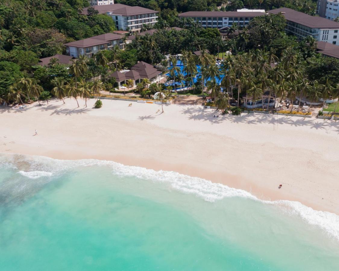 Movenpick Resort & Spa Boracay Yapak Extérieur photo Aerial view of the resort