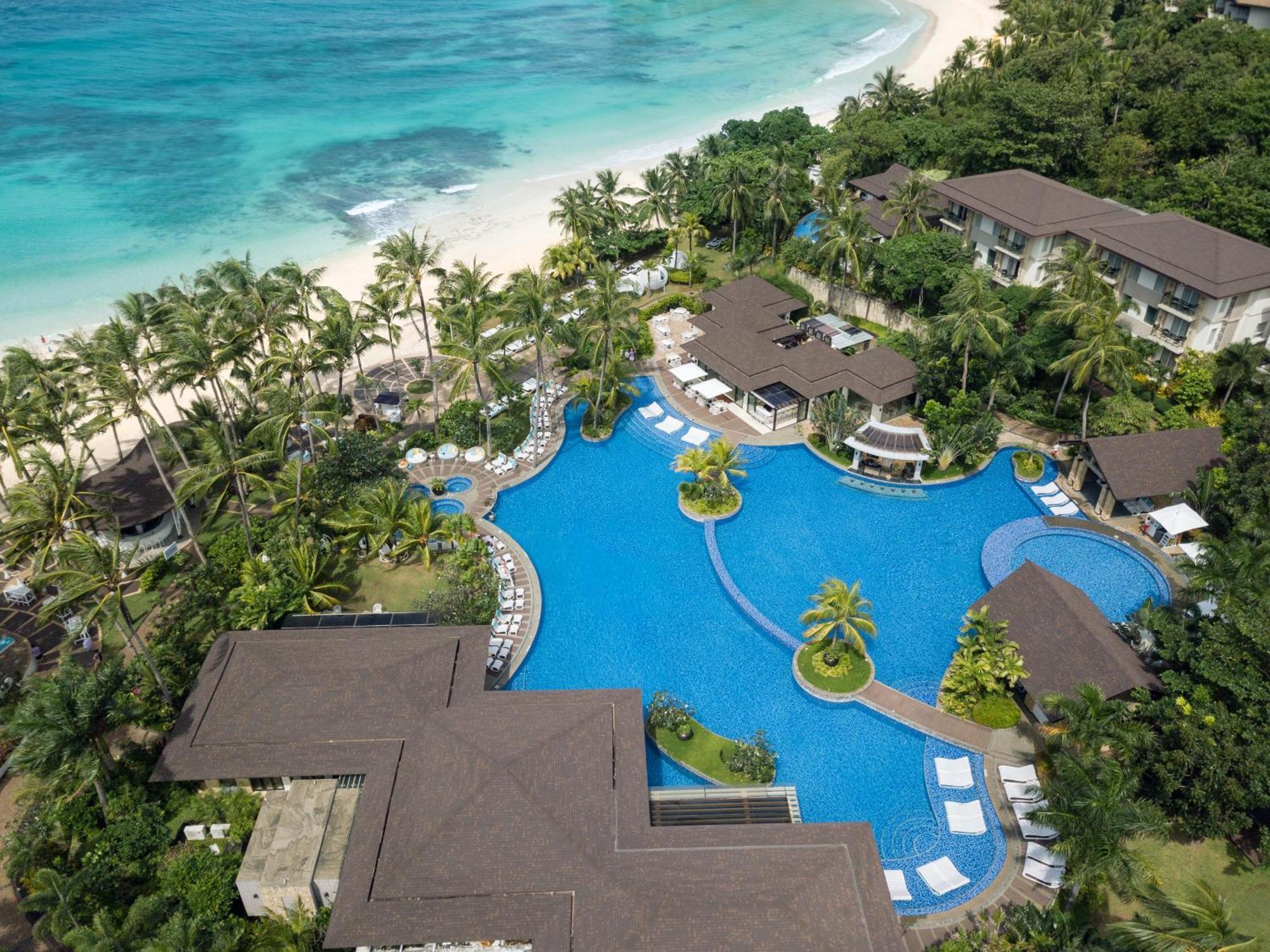 Movenpick Resort & Spa Boracay Yapak Extérieur photo Aerial view of the resort