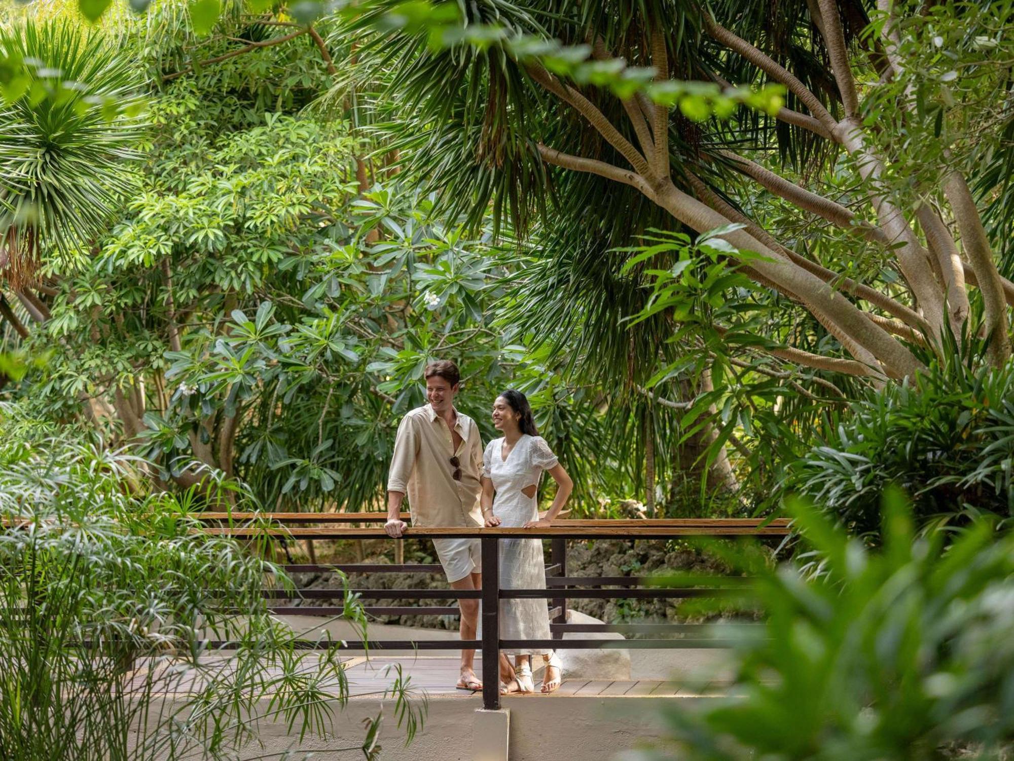 Movenpick Resort & Spa Boracay Yapak Extérieur photo The Banyan Tree Spa at Banyan Tree Phuket