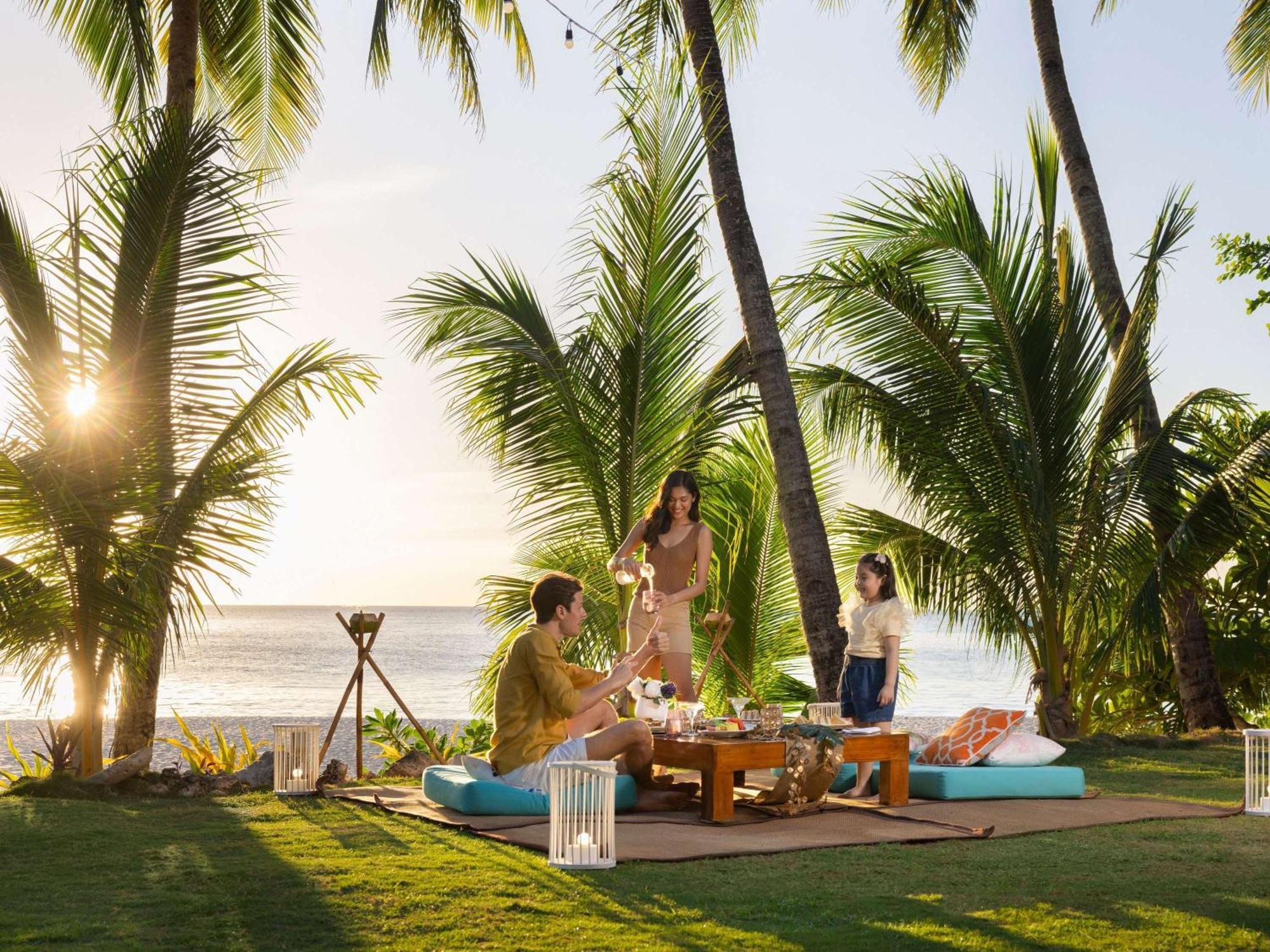Movenpick Resort & Spa Boracay Yapak Extérieur photo A picnic in Hawaii