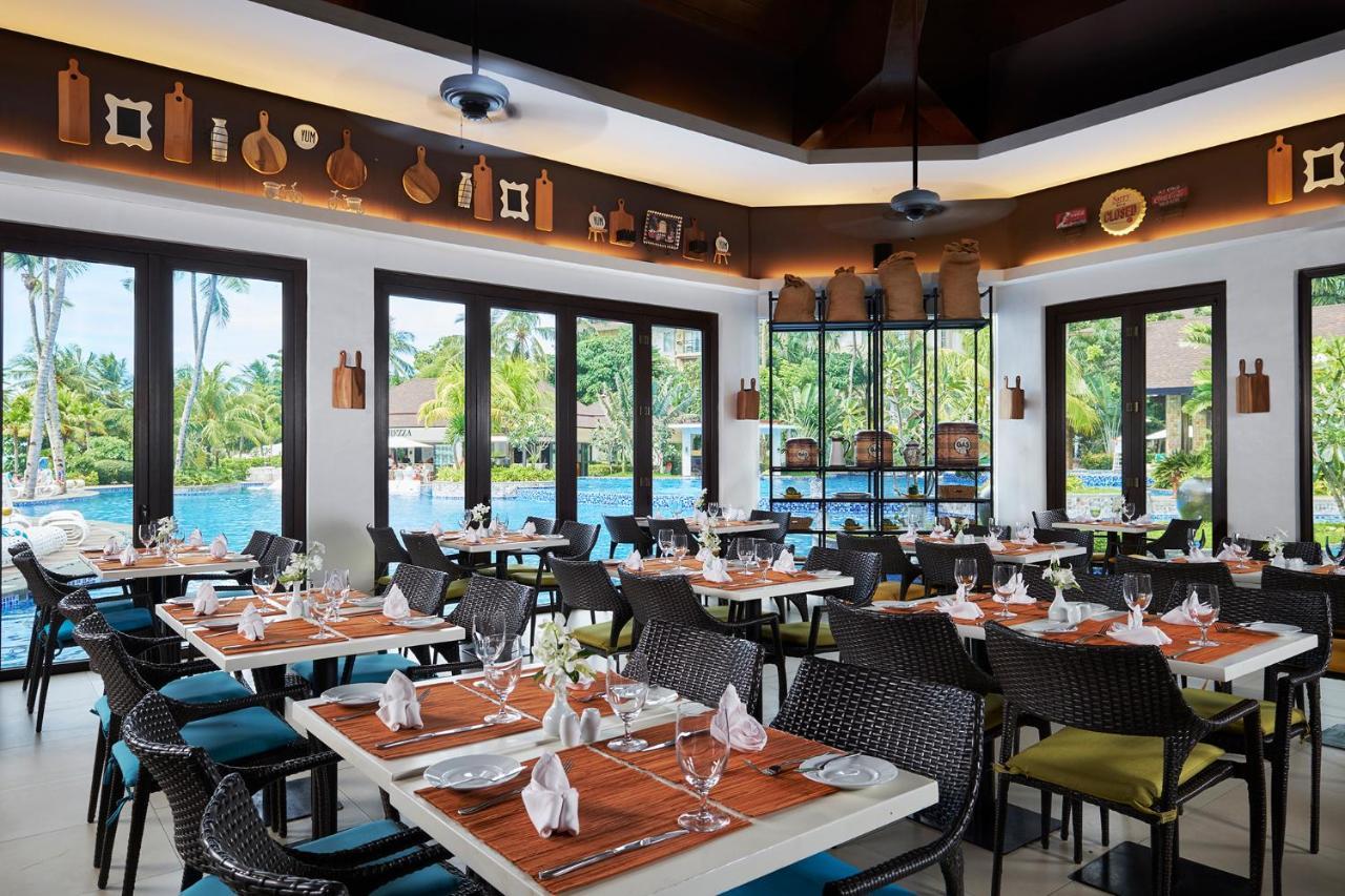 Movenpick Resort & Spa Boracay Yapak Extérieur photo The restaurant at the resort
