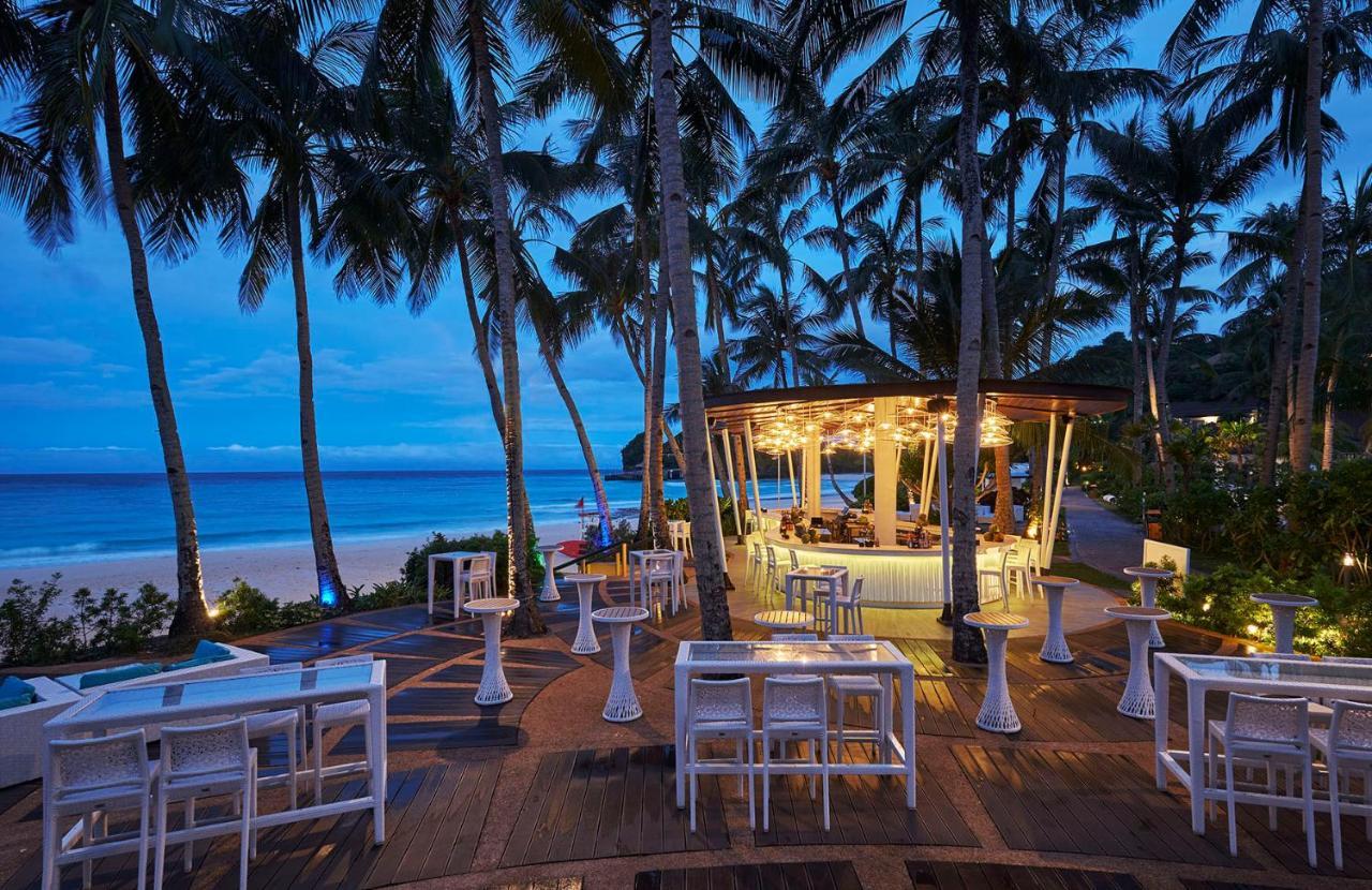 Movenpick Resort & Spa Boracay Yapak Extérieur photo The Deck
