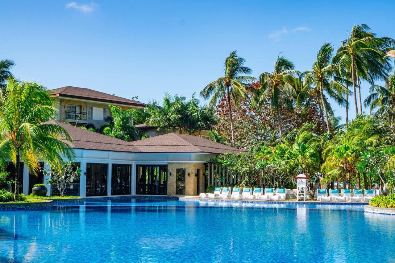 Movenpick Resort & Spa Boracay Yapak Extérieur photo The swimming pool at the resort